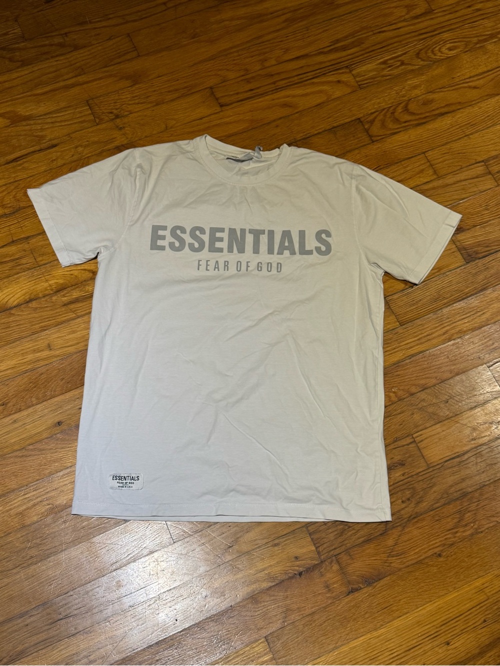 ESSENTIALS Fear of God Men’s White T-Shirt (S)